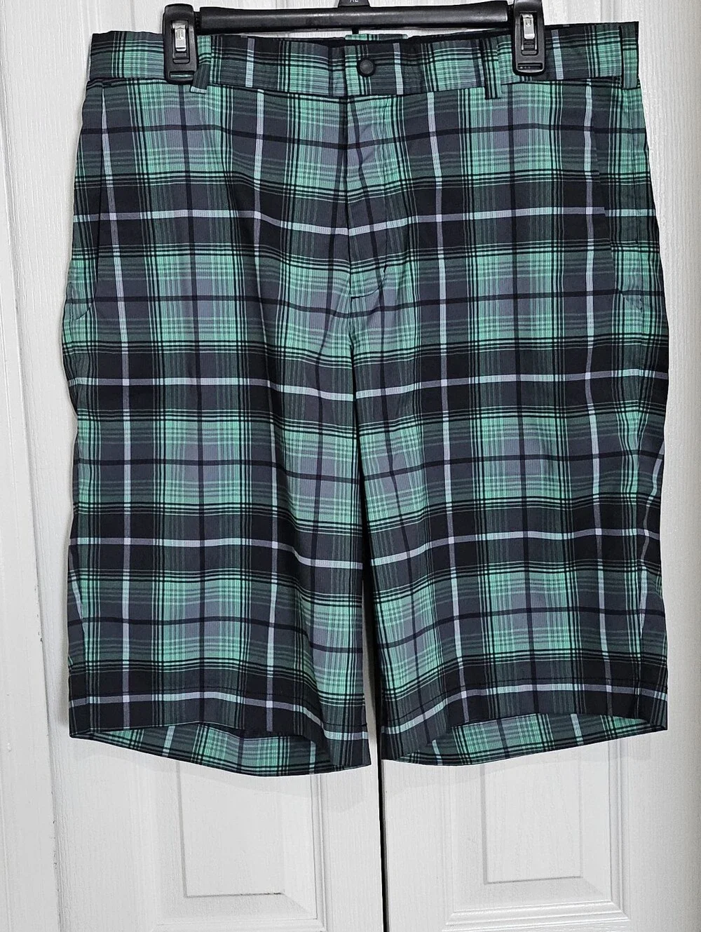 Nike Golf Dri-FIT Tour Performance Plaid Golf Shorts Men's 34 Green Black.